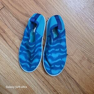 EUC‎ Speedo, blue, shark fin, slip on water shoes sz 10